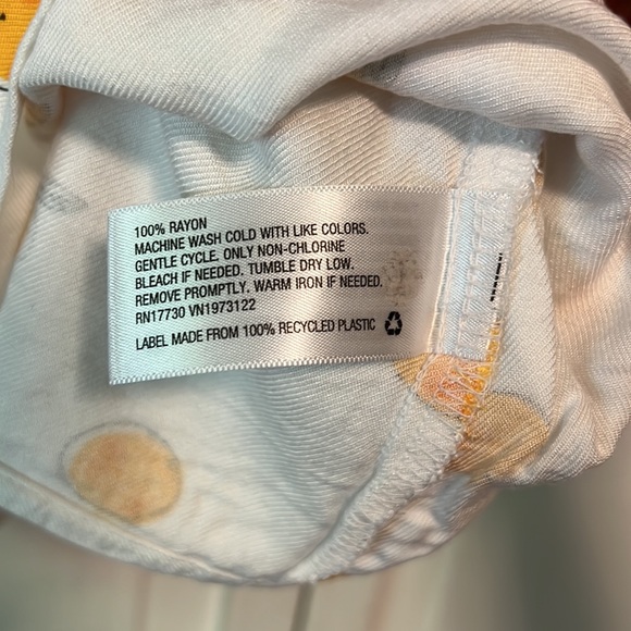 A new day tank.  Size small. - Picture 5 of 5